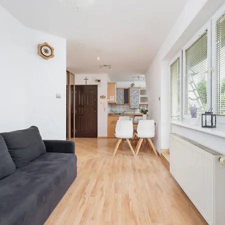 Cozy Nowotarska With Balcony By Renters